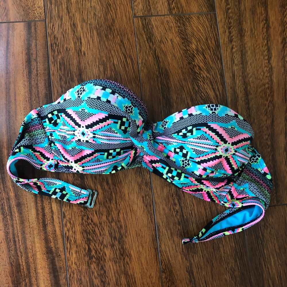 Strapless bikini top